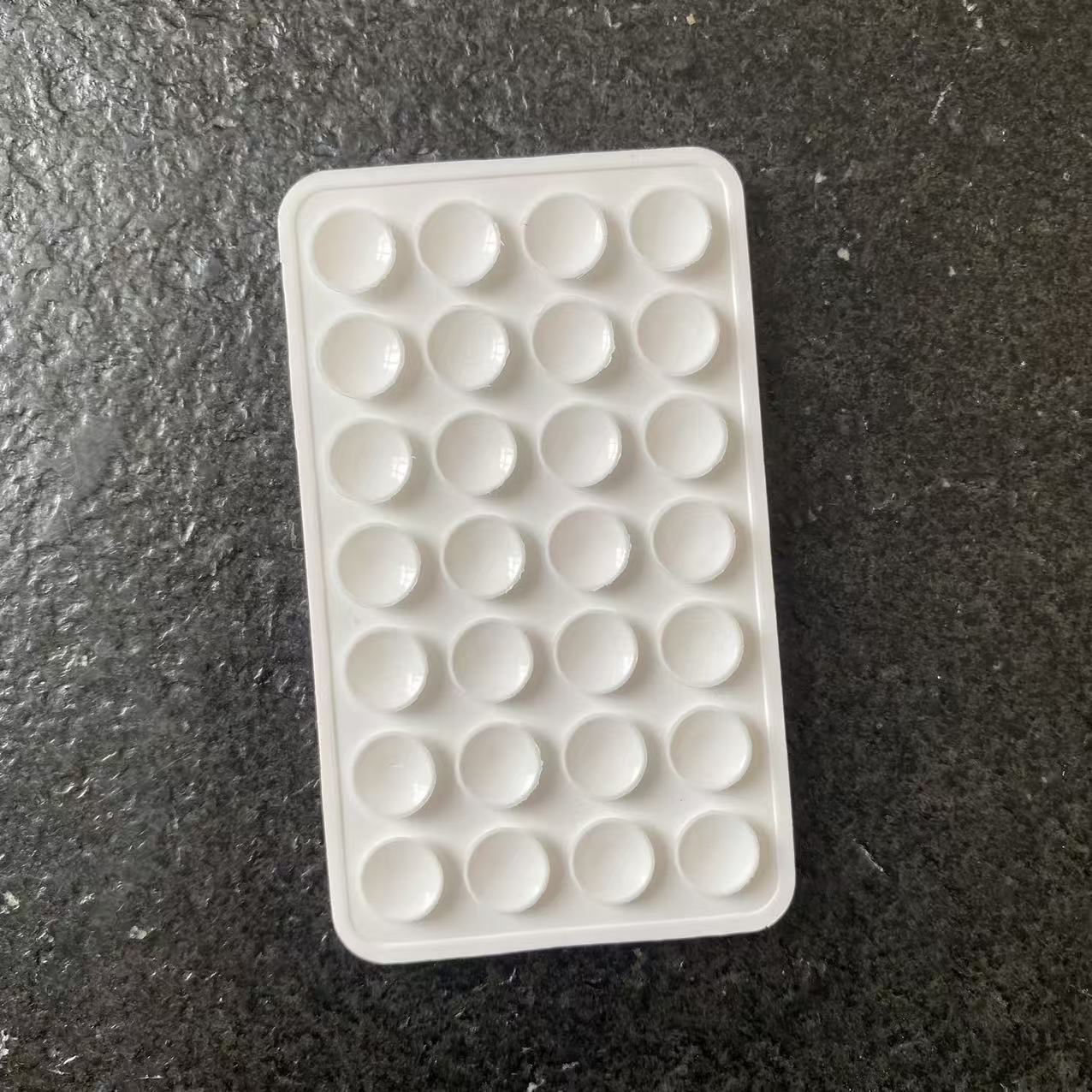 Double-sided silicone suction cup for mobile phone mounting